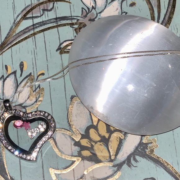 Floating Locket w/silver chain & Selenite Palm/Worry stone! - Picture 10 of 16